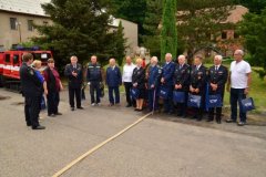 001_Povodnova-lopata-se-zaslouzilymi-hasici_4